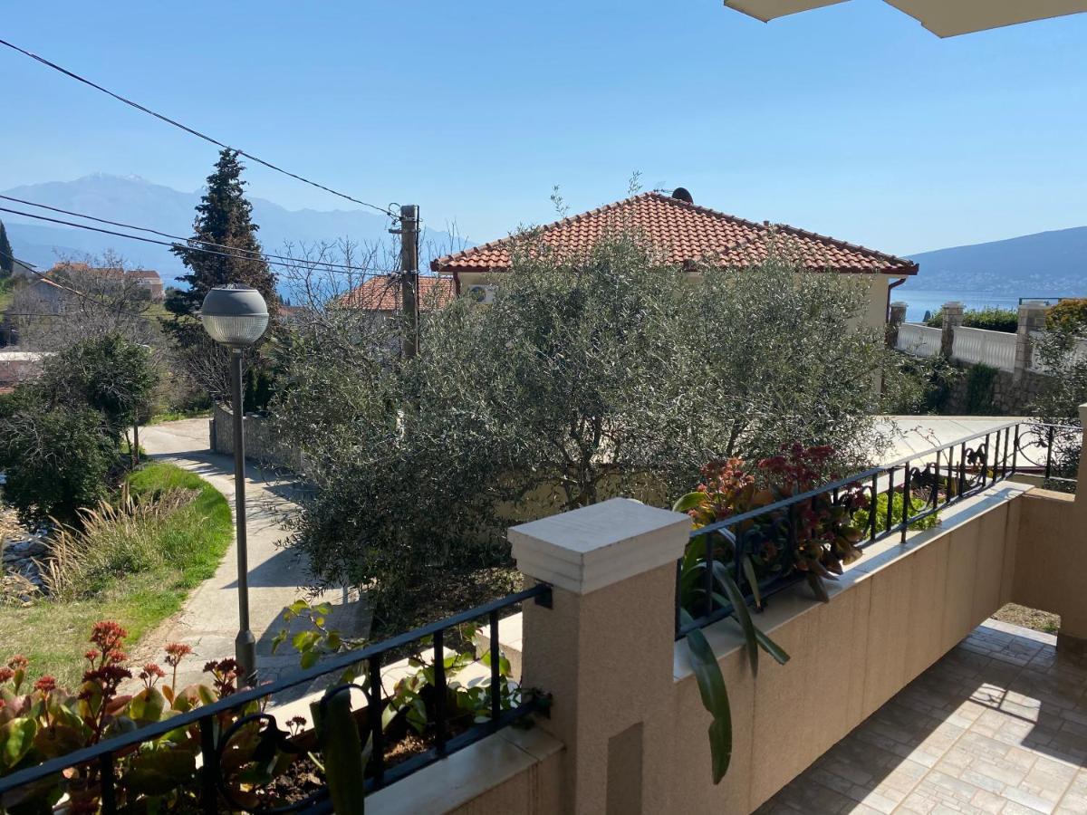Apartments Sneki Baošići Zewnętrze zdjęcie