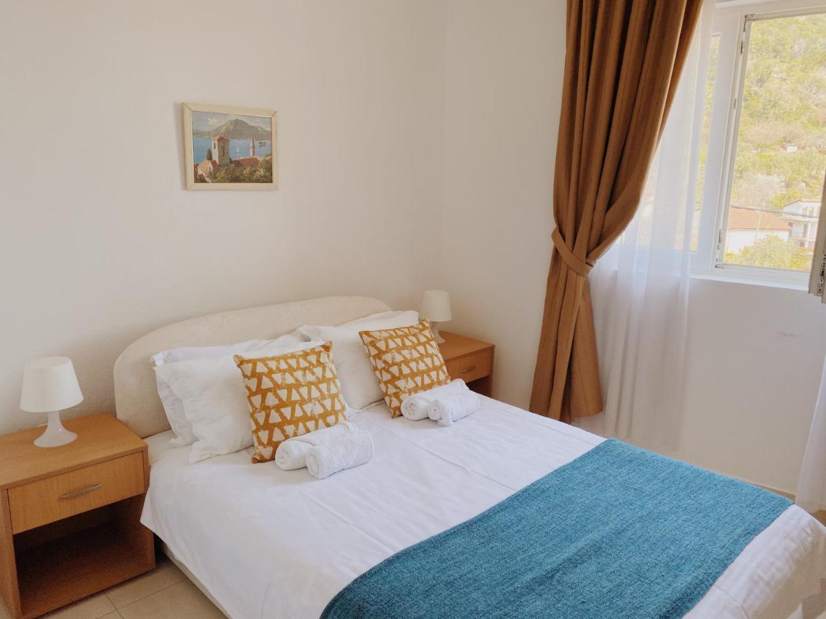 Apartments Sneki Baošići Zewnętrze zdjęcie
