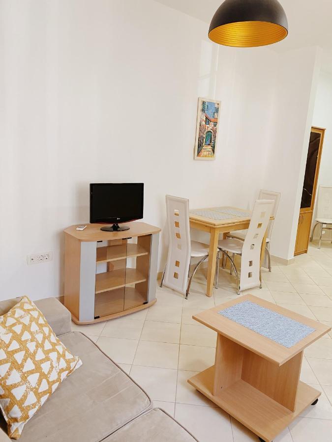 Apartments Sneki Baošići Zewnętrze zdjęcie